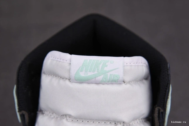 Cheap Retro 861428-100 Igloo Jordan 1 High 0710
